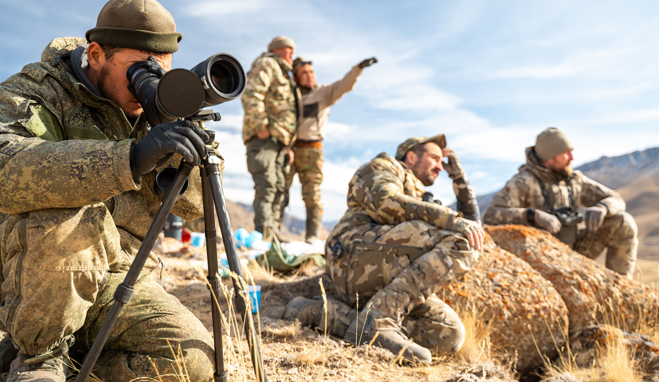 Pedro de Ampuero sits in the middle ground glassing and waiting for a Marco Polo on his 2025 hunt.